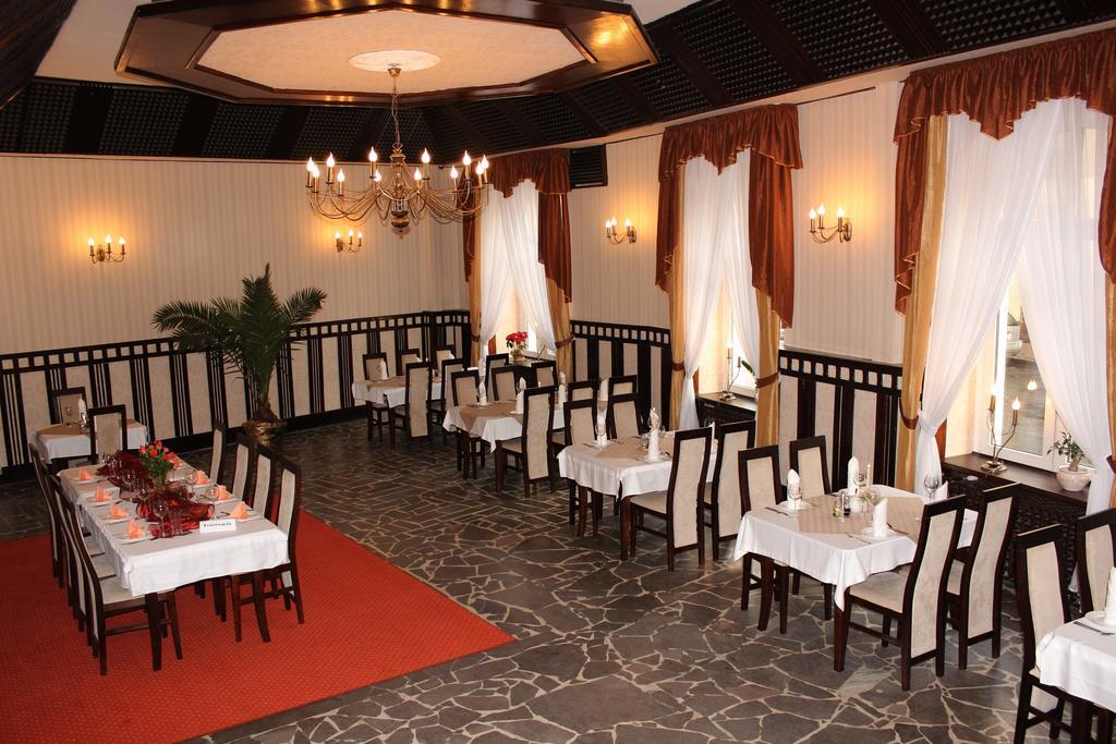 Hotel Staromiejski Σλούπσκ Εξωτερικό φωτογραφία